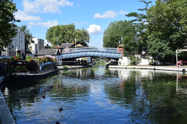 Little Venice London, House boats, canals, summer day